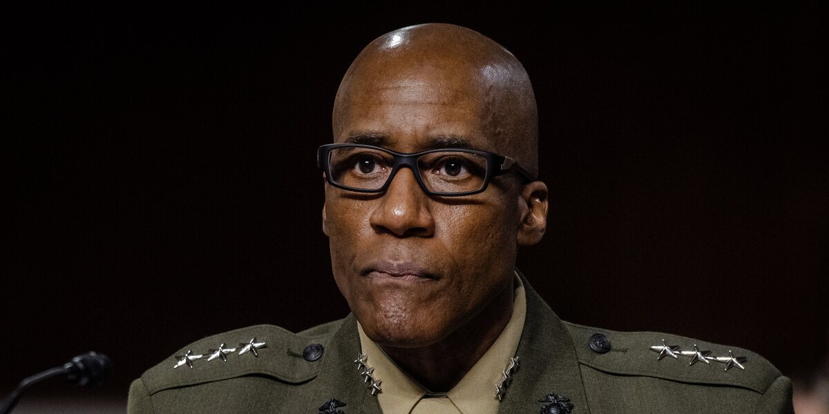 The First Black 4-Star General in Marines History Was Officially ...