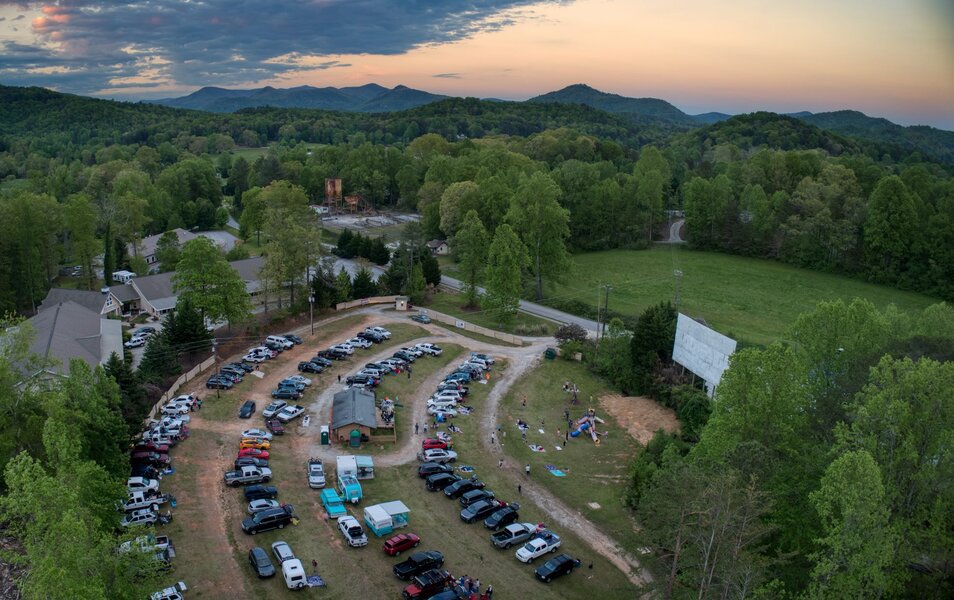 Screen 2 Double Feature – Starlight Drive-in