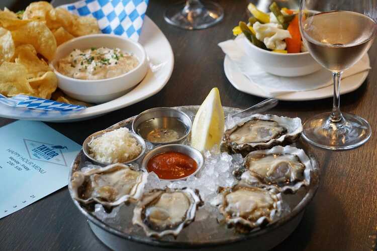 Taylor Shellfish Oyster Bar