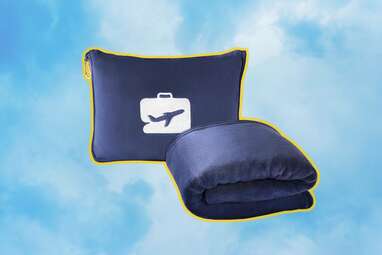 Travel Pillows: Best Neck Pillows for Your Next Flight - Thrillist