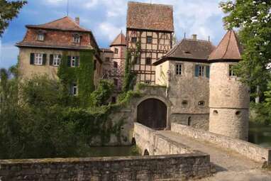 Comfortable apartment in a genuine Bavarian castle