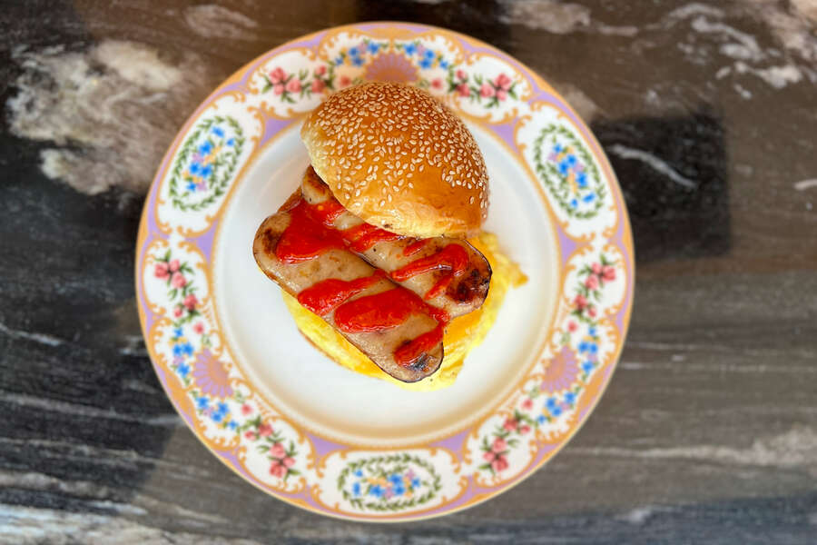 How to Make Your Own Sriracha at Home: Easy Homemade Sriracha Recipe ...