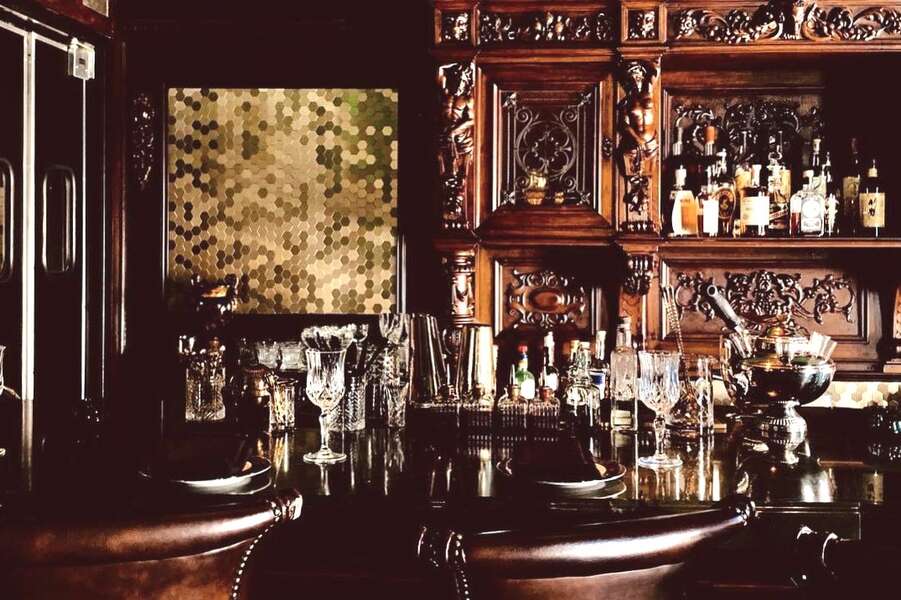 The Guild Club James