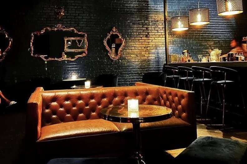 Fort Worth Thompson's Bookstore speakeasy, cigar lounge opens