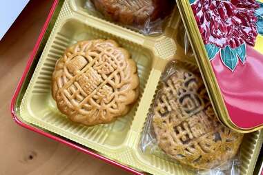 Exquisite Mooncake Designs From Top Luxury Brands in China 2022