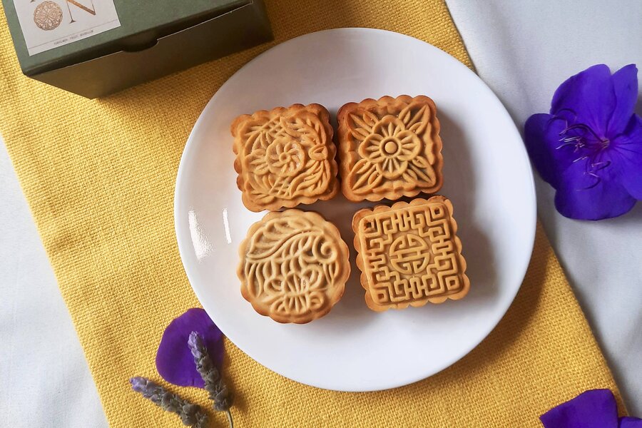 Pretty mooncake gift sets you'll want to keep for yourself - Her