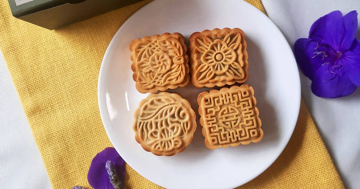 Luxury Brand Mooncakes Mid-Autumn Festival 2021