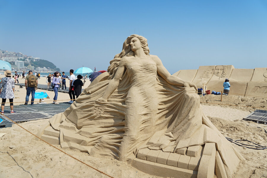 What It's Like to Be a Professional Sand Sculptor - Thrillist