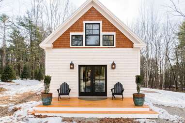 Timber-framed cottage in Maine