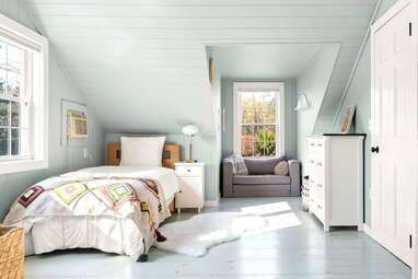 Mid-century modern home in the Berkshires
