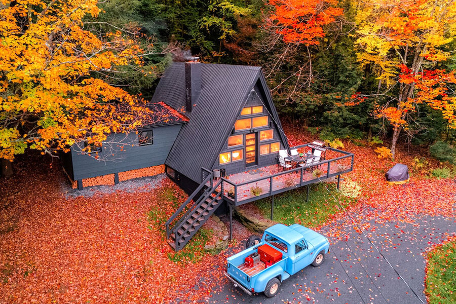 Best Airbnbs in New England for Fall Foliage: Where to Stay This Fall -  Thrillist