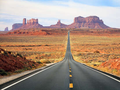road to Monument Valley, Arizona