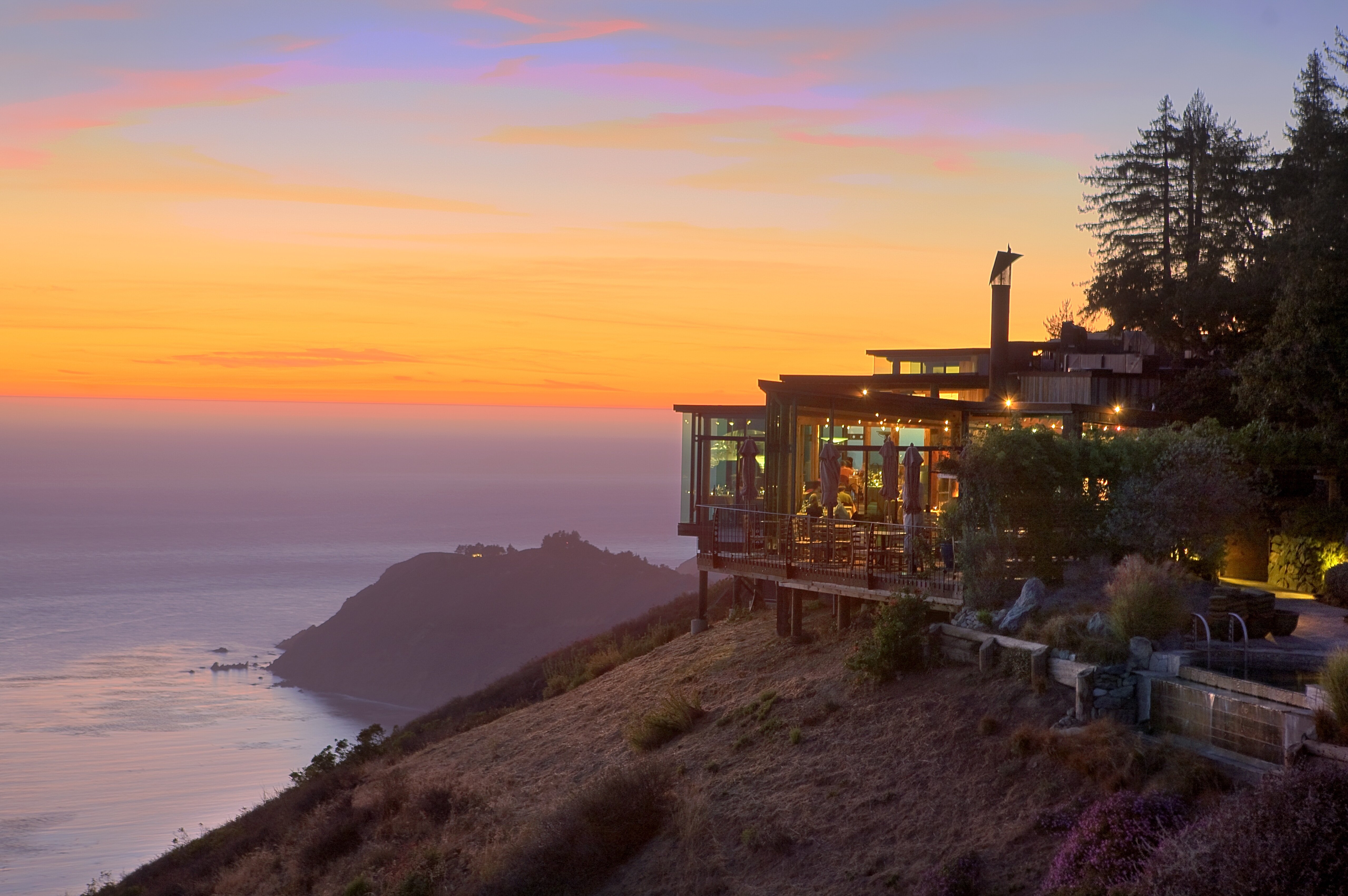 Drink on Top of the Clouds at This California Bar Worth Traveling For