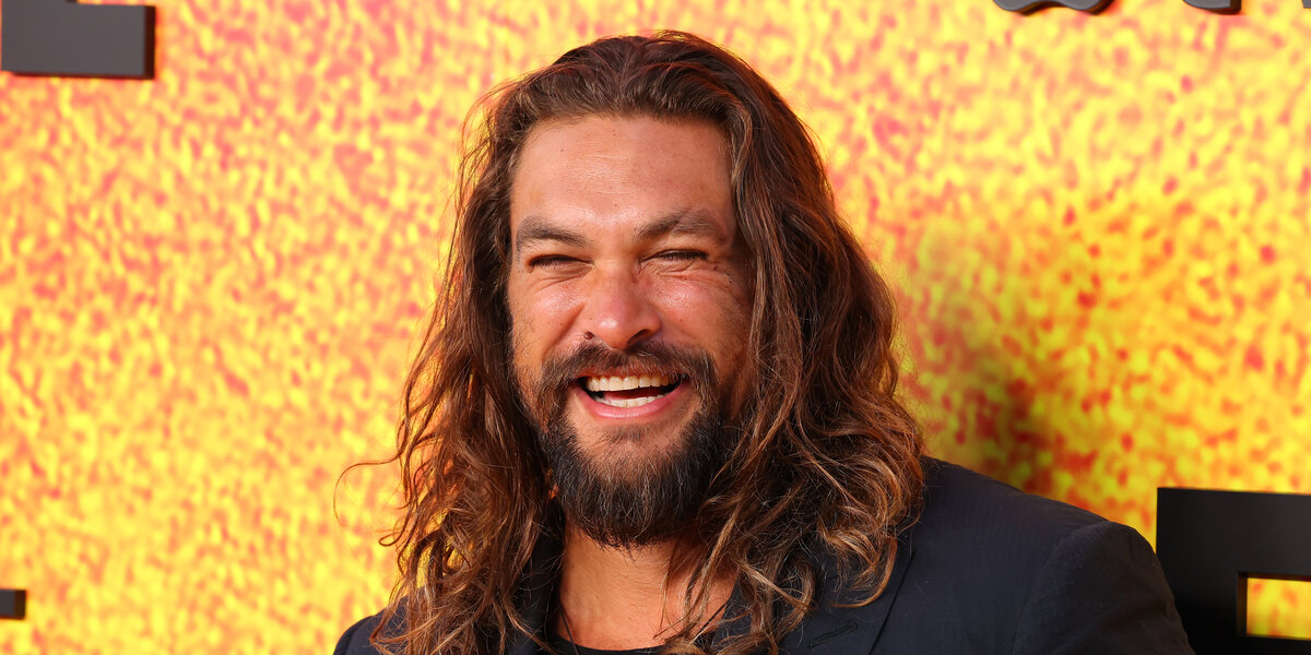 WATCH: Jason Momoa Shaves His Head to Protest Single-Use Plastics - NowThis