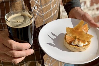 Eclair at Garçons de Café