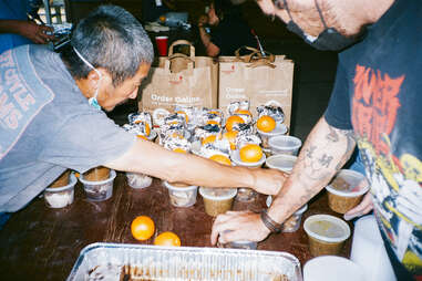 Free Lunch dinner service