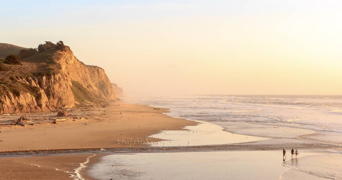 Fkk Vintage Nude - Best Nude Beaches in California for Topless and Naked Sun Tanning -  Thrillist