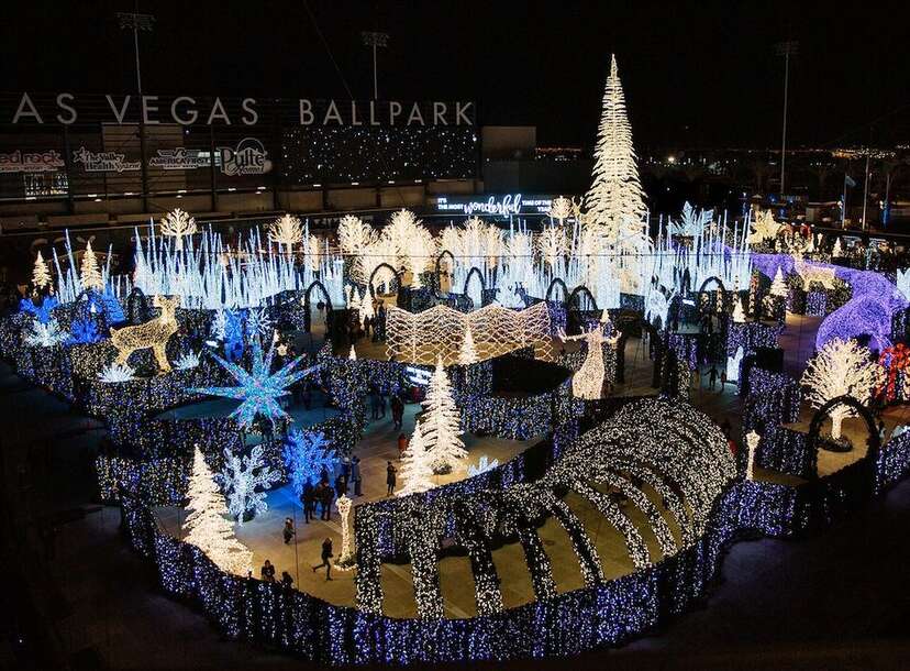 9 Best Places to See Christmas Lights in Las Vegas