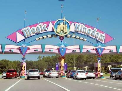 entrance to disneyworld