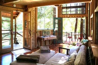 california treehouse airbnb