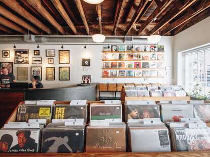 Where to Buy Vinyl Records (2023): Find New, Used, and Rare Vinyl