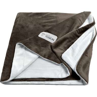 Keep blanket shedding to a minimum: PetFusion Premium Reversible Dog & Cat Blanket