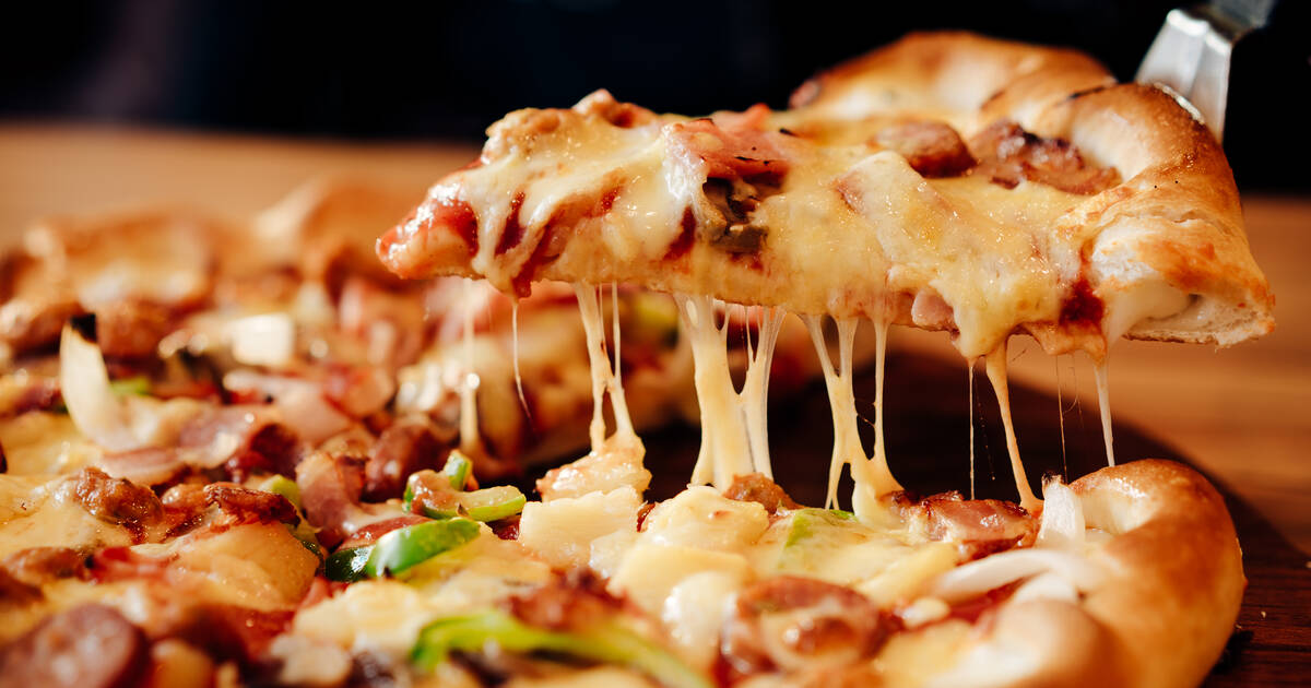 Where to Get Pizza Deals for National Pizza Month in October ...