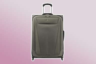 amazon luggage Travelpro