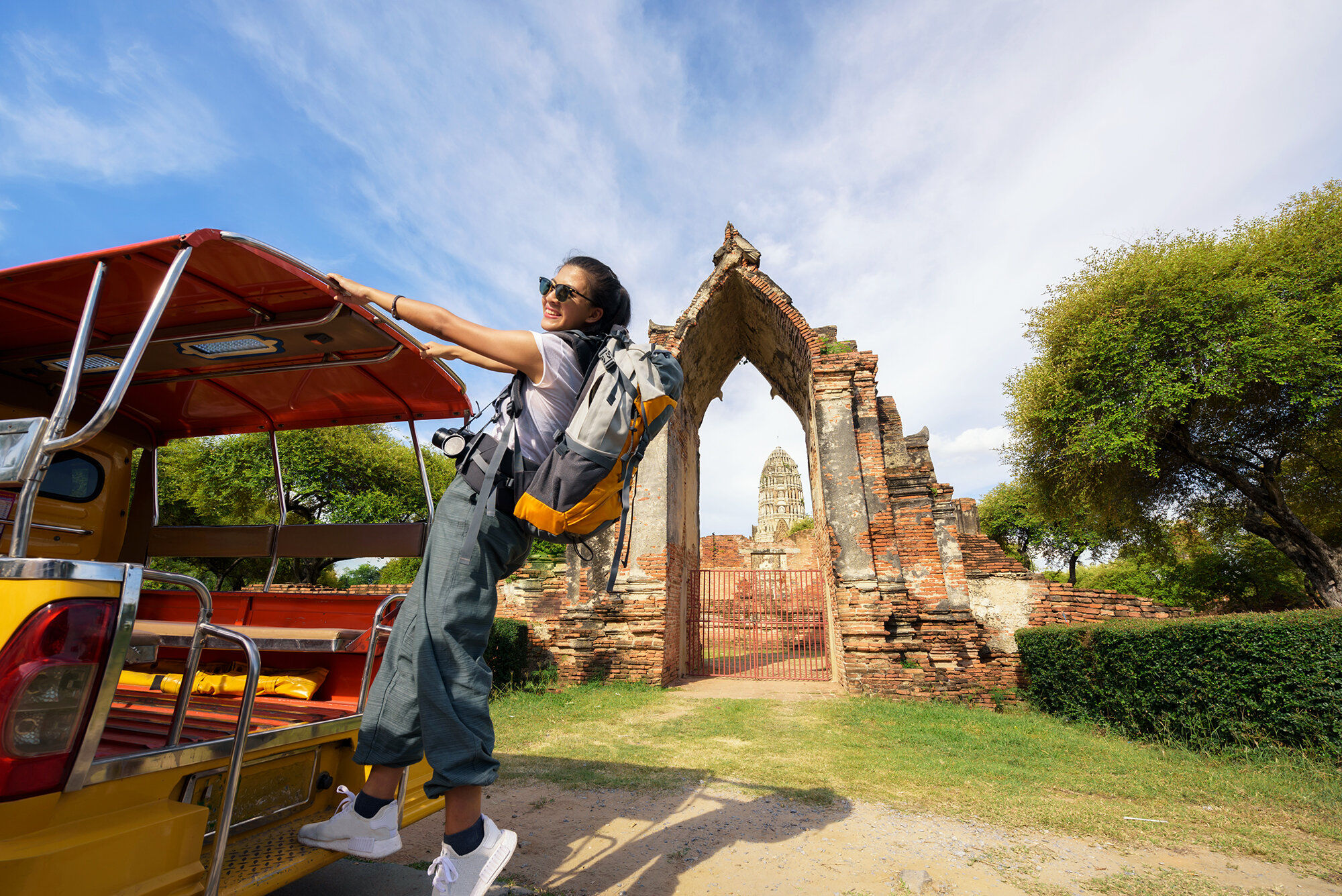 11 Expert Tips for Saving Money When Traveling Abroad