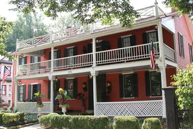 exterior view of the buxton inn, granville, ohio