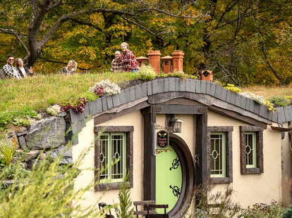 Best Hobbit Houses You Can Rent on Airbnb - Thrillist