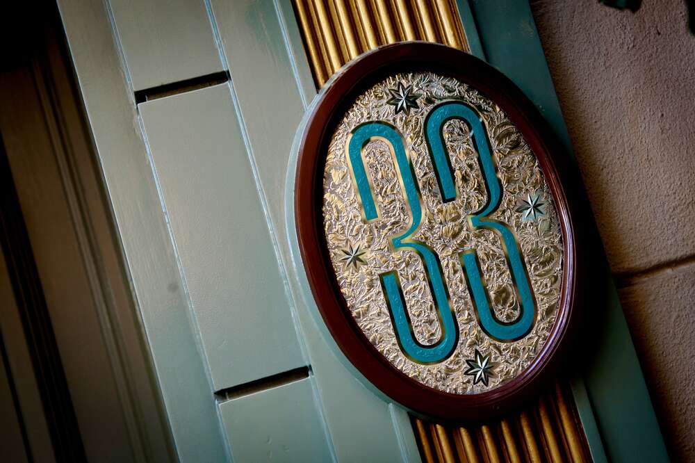 Disney Club 33: How to Get Into Disneyland's VIP Bar and Restaurant -  Thrillist