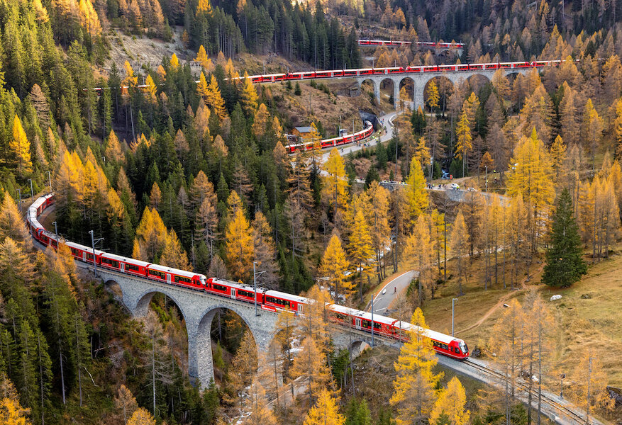 100 Train This Train in Switzerland is Now the World's Longest Passenger Train ...