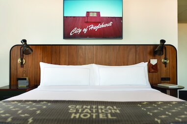 guest room at the Central Station Hotel