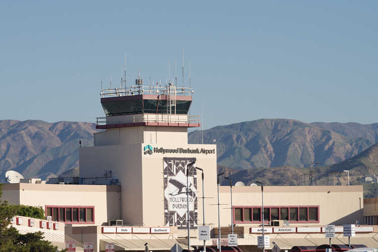 Hollywood Burbank Airport (BUR) (Hollywood Burbank Airport)