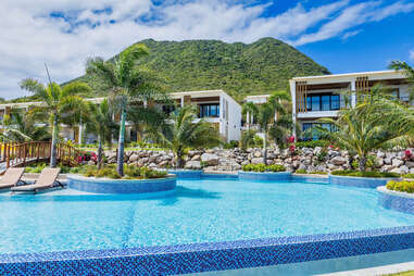 hotel resort pool