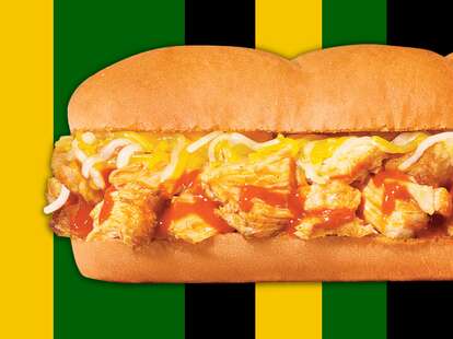 We Tried Subway's New No-Look Chicken Sandwich And Found It Lacking