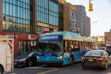 Autobús LaGuardia Link Q70