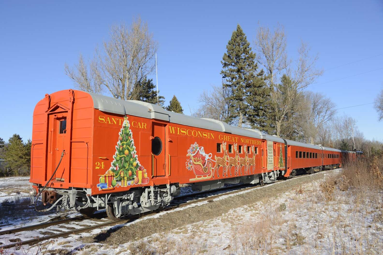 Most Festive Holiday Train Rides in the US Thrillist Australia