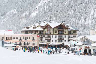 crowd of skiers at taos ski valley 