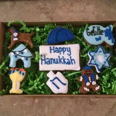 A countdown calendar in treat form: MeatloafsKitchen 8 Nights Of Hanukkah Boxed Dog Treats