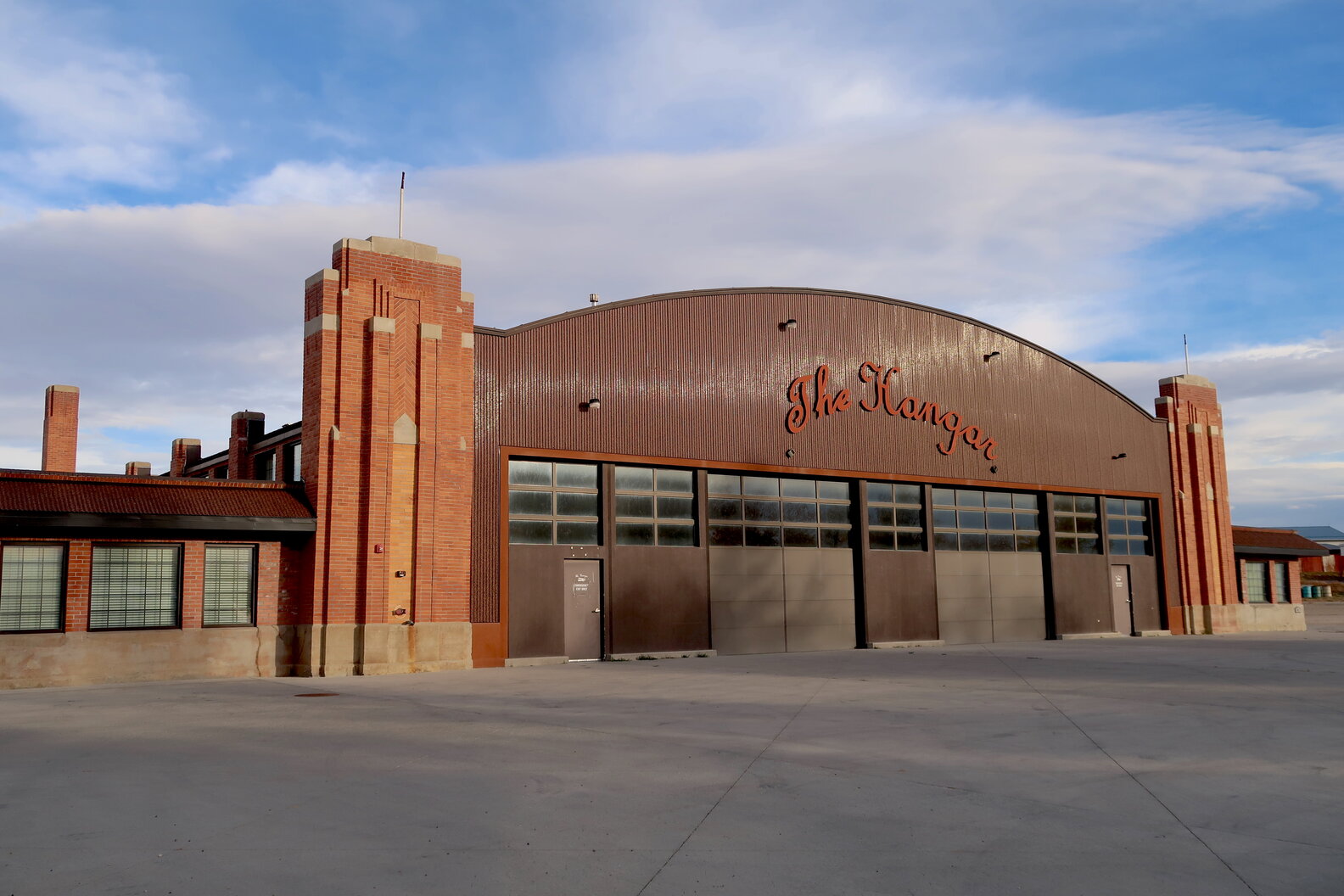 Bar Nunn, Wyoming Is Built On a Former Airfield Thrillist Australia