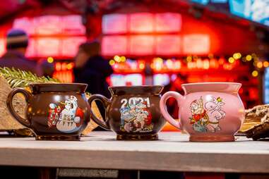 mulled wine christmas mugs