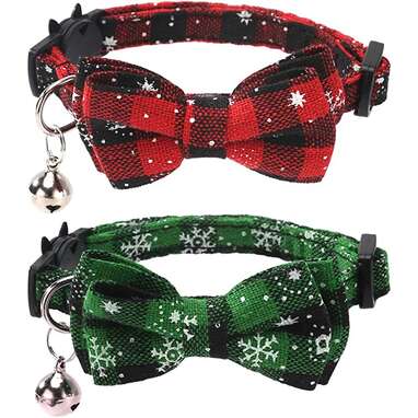 For cats who like to play dress-up: Lamphyface 2 Pack Christmas Cat Collars