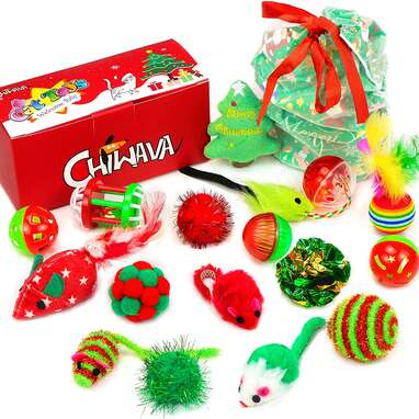 Your one-stop shop: Chiwava 17-Pack Stocking Gift Set