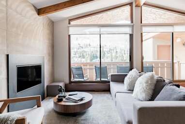 Contemporary Chalet-Style Condo with Mountain Views