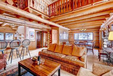 Gorgeous Log Cabin in Alta