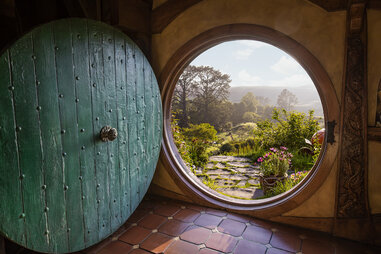 lord of the rings airbnb