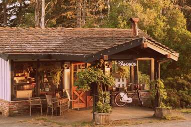 The Andiron | Seaside Inn &amp; Cabins