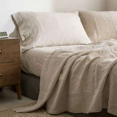 Most Durable Bed Sheets: Simple & Opulence 100% Linen Sheet Set